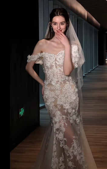 Dreamy Mermaid Off The Shoulder Tulle Lace Applique With Veil Long Wedding Dresses