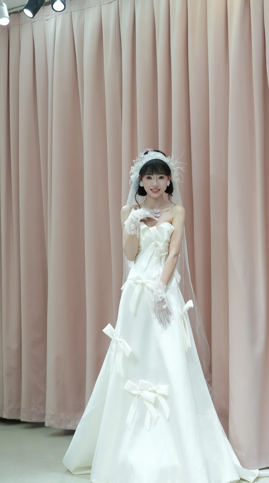 Princess A Line Strapless Satin Tulle Bow With Gloves Veil Long Wedding Dresses