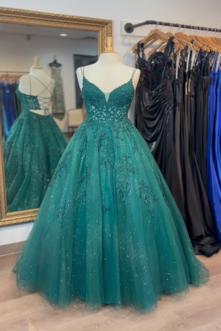Emerald Spaghetti Strap Lace Applique Sequin Prom Dress