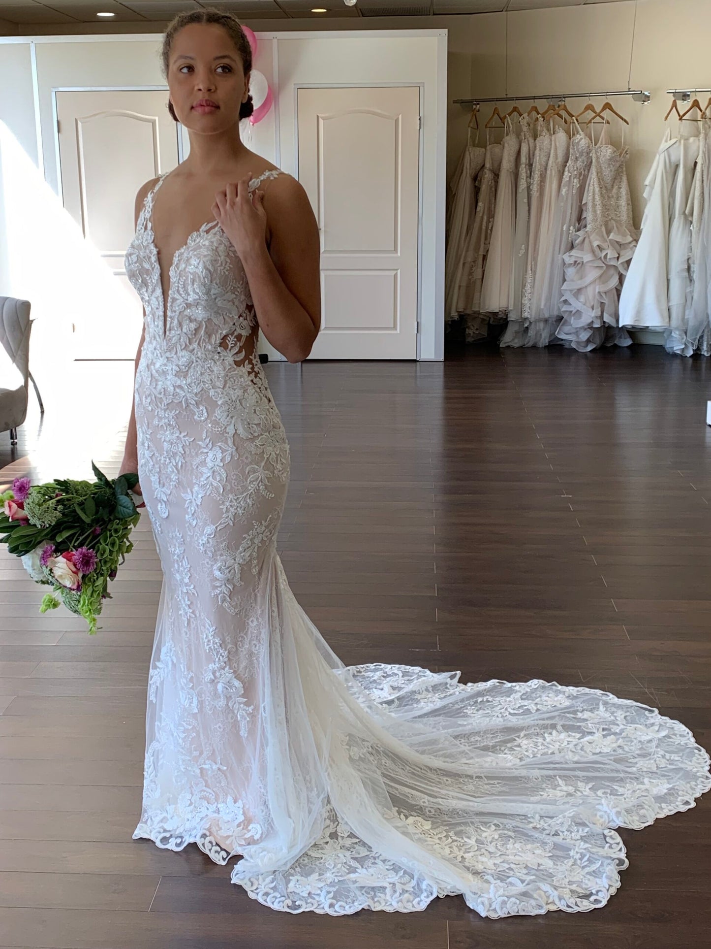 Mermaid Open Back Lace Wedding Dress