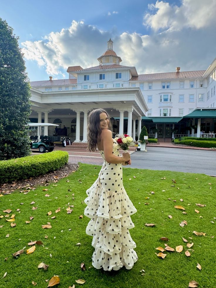 Free Shipping Available White Black Polka Dots Prom Dress - Sweetheart Ruffle Chiffon Sheath Gown