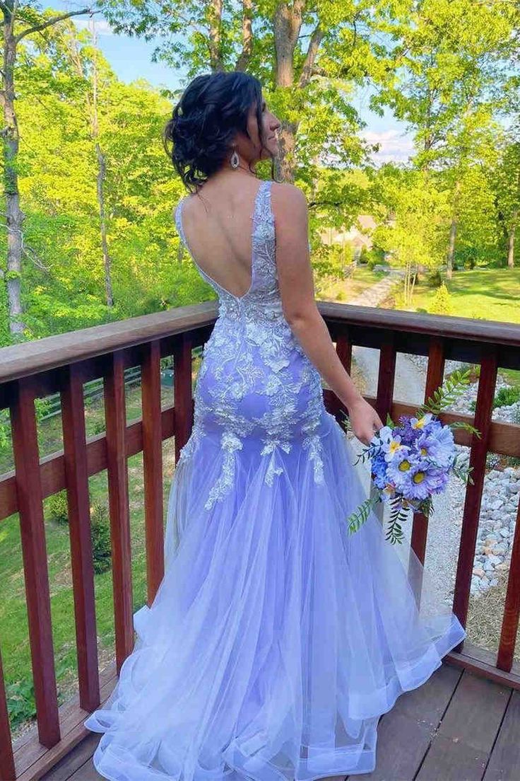 Mermaid Applique V-neck Tulle Long Prom Dress