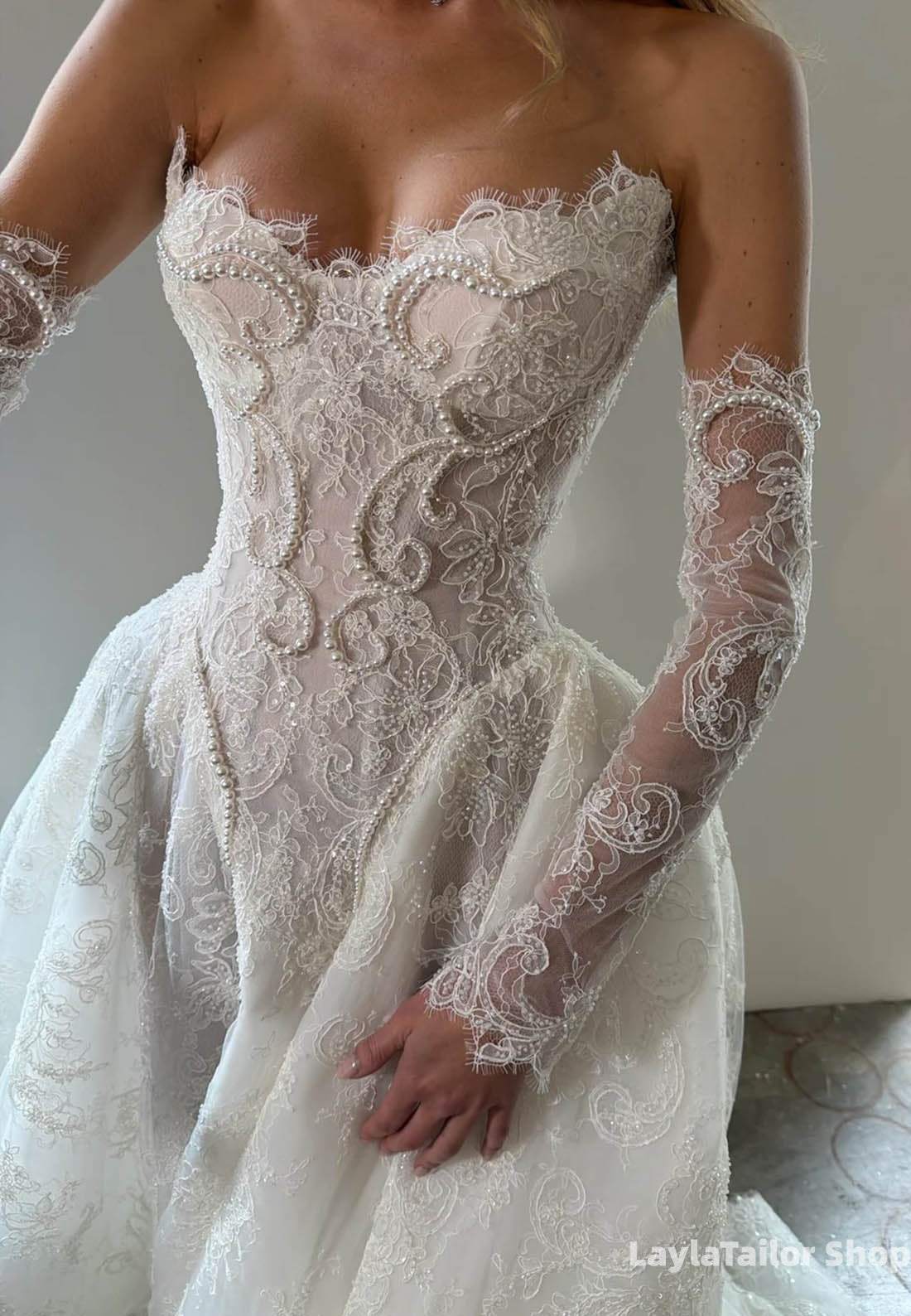 Strapless A-line Lace Pearl Beaded Wedding Gown Sleeveless Bridal Dress,LTP3687