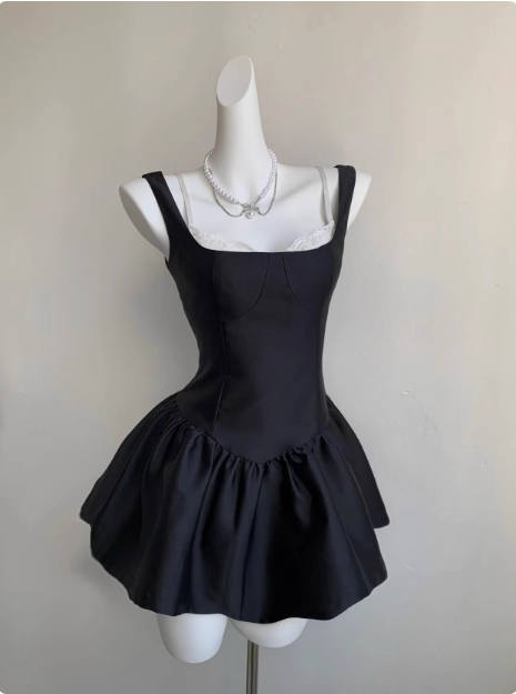 Cute Lace Stitching Suspenders Waist 17Th Birthday Homecoming Dress