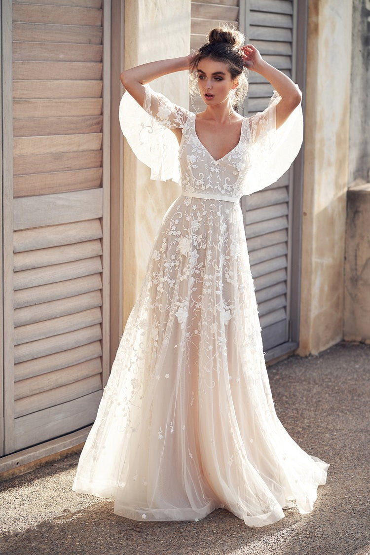 LTP0152,Ivory V Neck Beach Wedding Dresses With Lace Appliques Short S Laylatailor Shop LTP0152,Ivory V Neck Beach Wedding Dresses With Lace Appliques Short S Laylatailor Shop