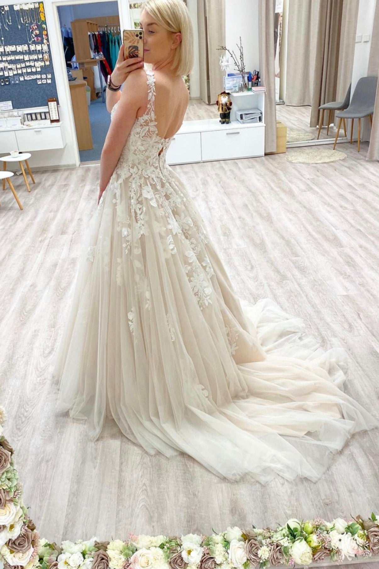 LTP1062,Light champagne tulle prom dress,a-line applique v-neck long evening formal dresses,long wedding gown