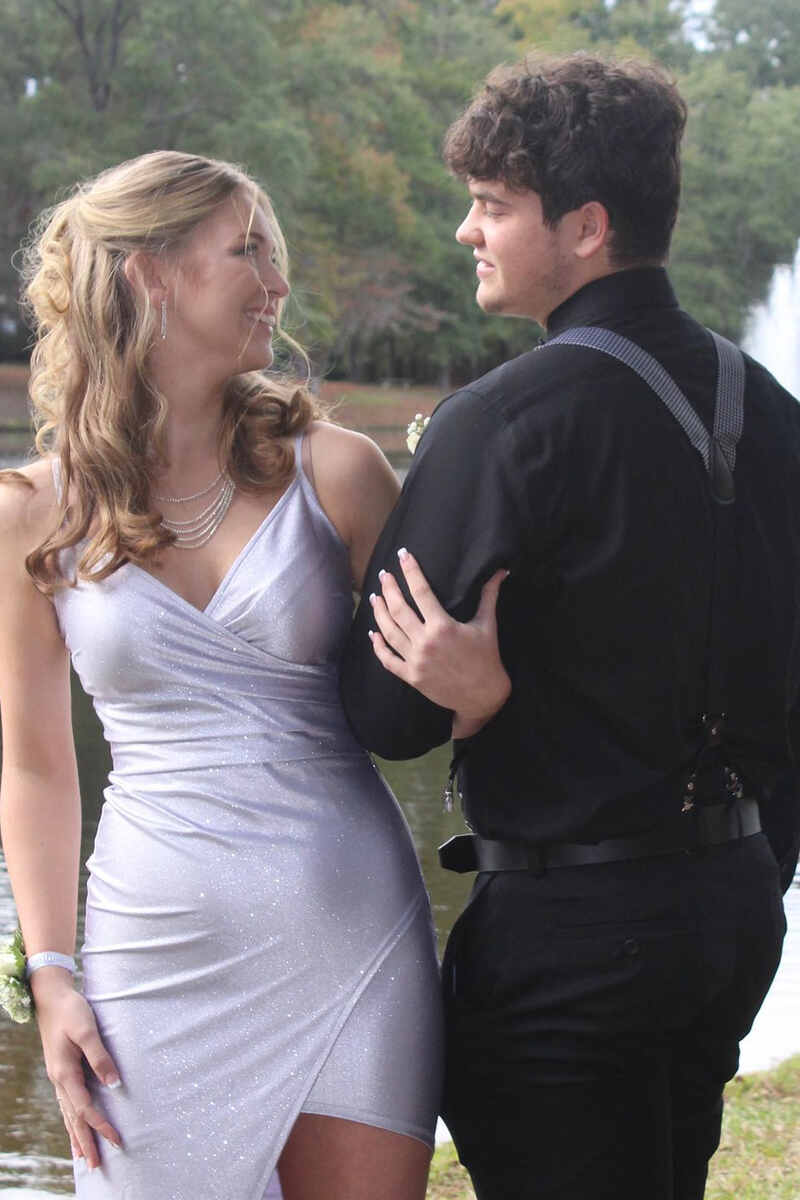 LTP1169,Shiny Light Grey V-Neck Short Homecoming Dress