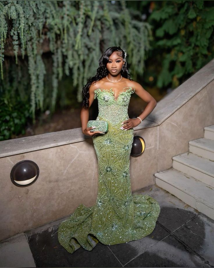 Green Mermaid Long Evening Gown Shinny Prom Dress