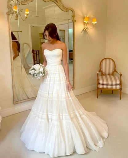 Vintage Wedding Dresses Strapless A Line Classic Bridal Gown