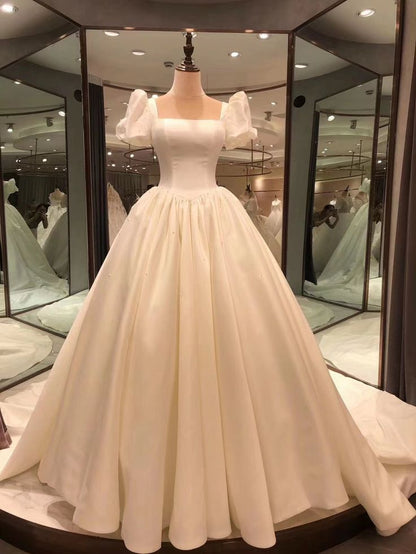 Spauare Neckline Bubble Sleeves Satin Wedding Dresses, Vintage Bridal Gown