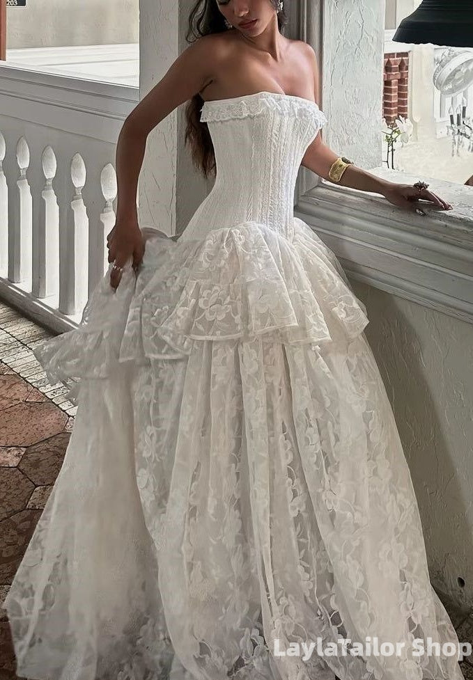 Classic White Lace Strapless Wedding Dresses Sleeveless Bridal Gown,LTP3955