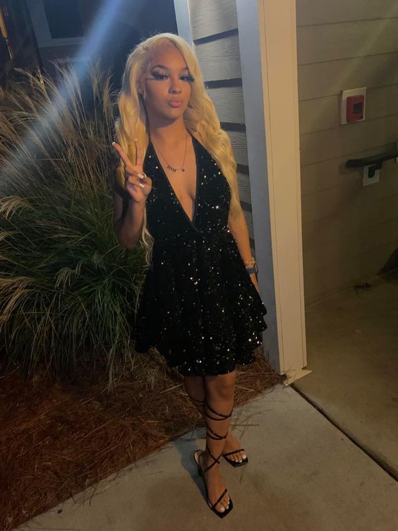 Sexy Black Sparking Short Cocktail Dresses Back Open Tiered Sequin Graduation Gown Parties Night