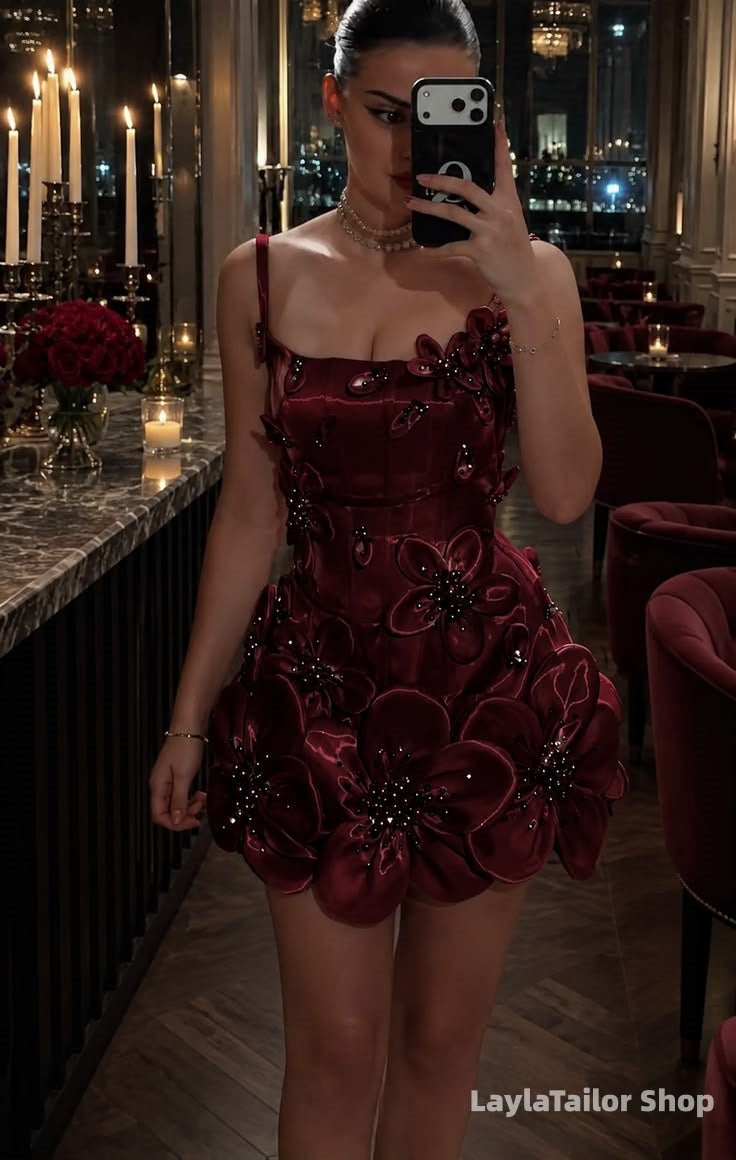 Burgundy Floral Beaded Short Homecoming Dresses