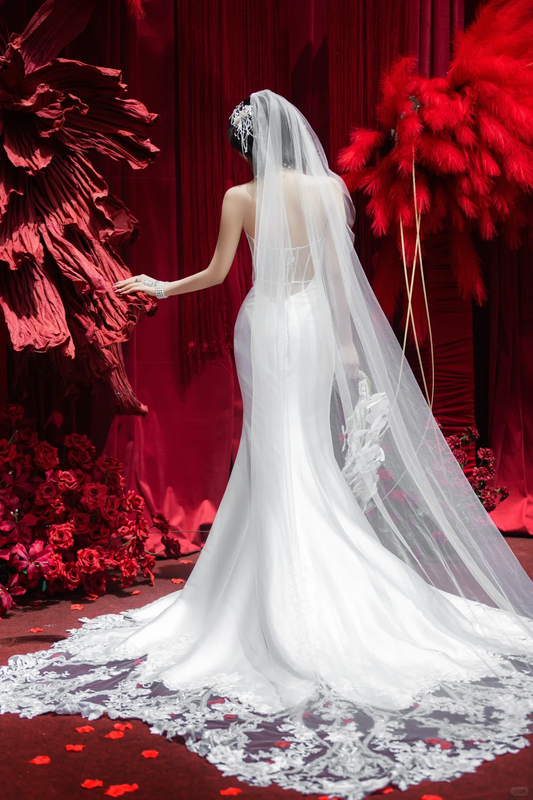Dreamy Mermaid Strapless Satin With Veil Long Wedding Dresses