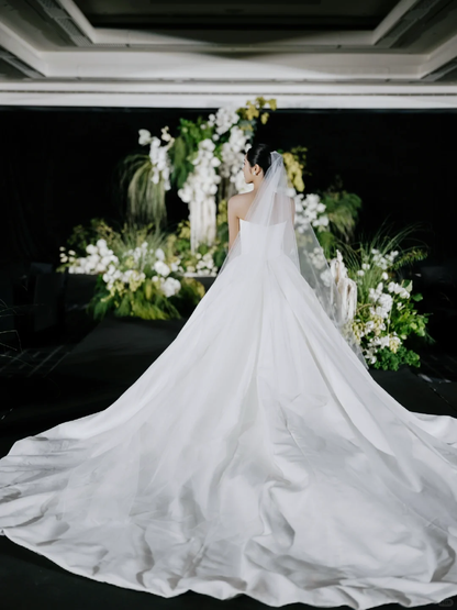 Elegant Ball Gown Strapless Satin With Veil Long Wedding Dresses