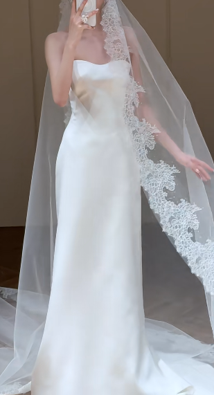 Elegant Mermaid Strapless Satin With Veil Long Wedding Dresses