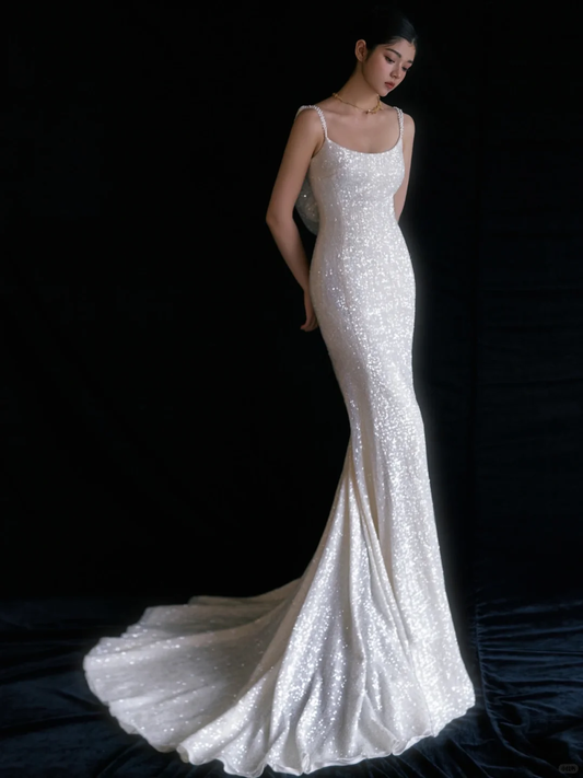Shiny Mermaid Spaghetti Straps Satin Sequin With Veil Long Wedding Dresses