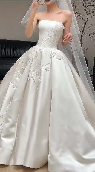 Classy Ball Gown Strapless Satin Applique With Veil Long Wedding Dresses