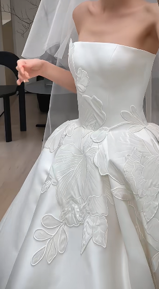 Classy Ball Gown Strapless Satin Applique With Veil Long Wedding Dresses