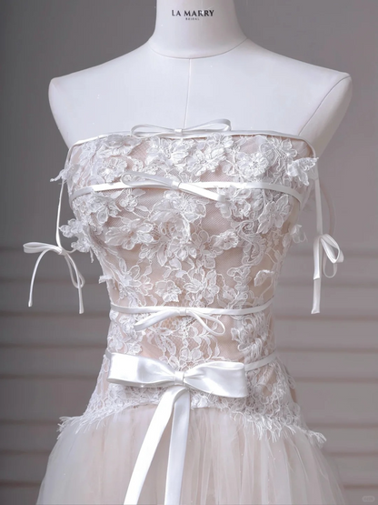 Pretty A Line Spaghetti Straps Tulle Lace Applique Long Wedding Dresses