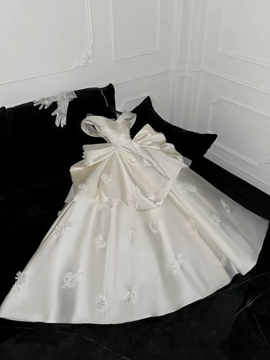 Elegant Ball Gown Off The Shoulder Satin Applique Long Wedding Dresses