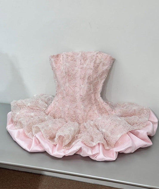 Pretty Ball Gown Strapless Satin Lace Short Homecoming Dress 17th Birthday Outfits