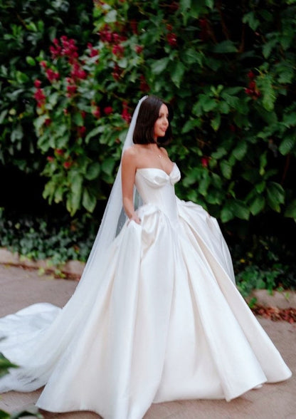 Charming Ivory Sweetheart Wedding Dresses A-line Satin Bridal Gown,LTP4012