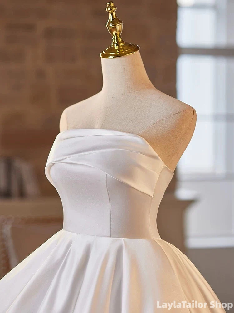 Classic White Strapless A-Line Satin Homecoming Dress Short Back To School Dresses