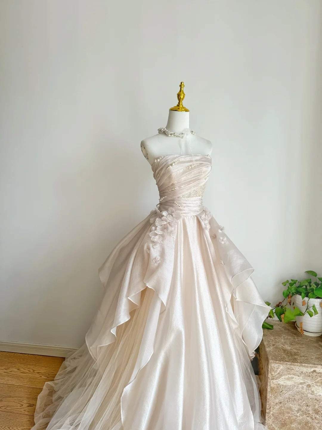 Sweet Pink A-line Tulle Satin  Long Prom Dresses Strapless Applique Wedding Dresses