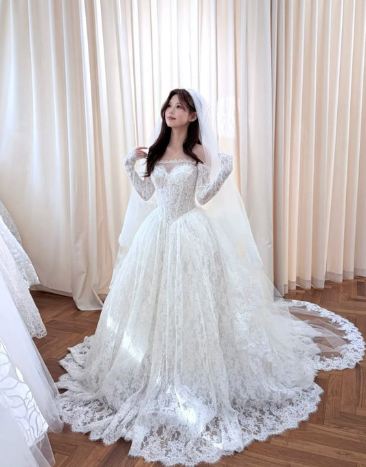Elegant White Wedding Dress A-Line Lace Off-shoulder Bridal Gowns Long Sleeves Bridal Dress
