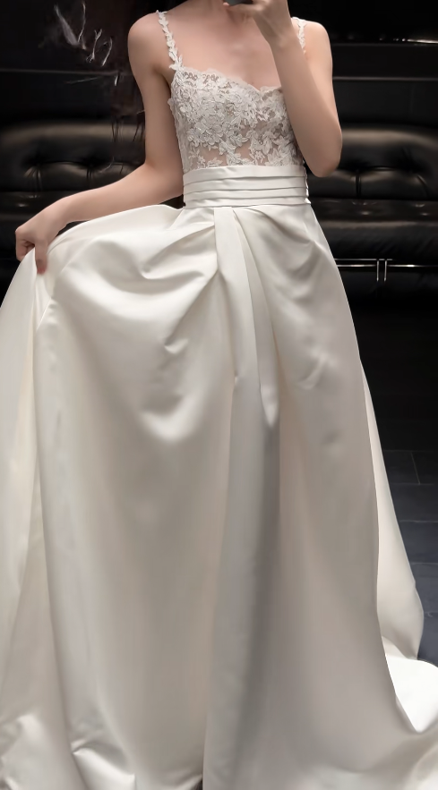 Eleagnt Long White Wedding Dress Spaghetti Straps A-Line Bridal Dress Satin Lace Sleeveless Bridal Gowns