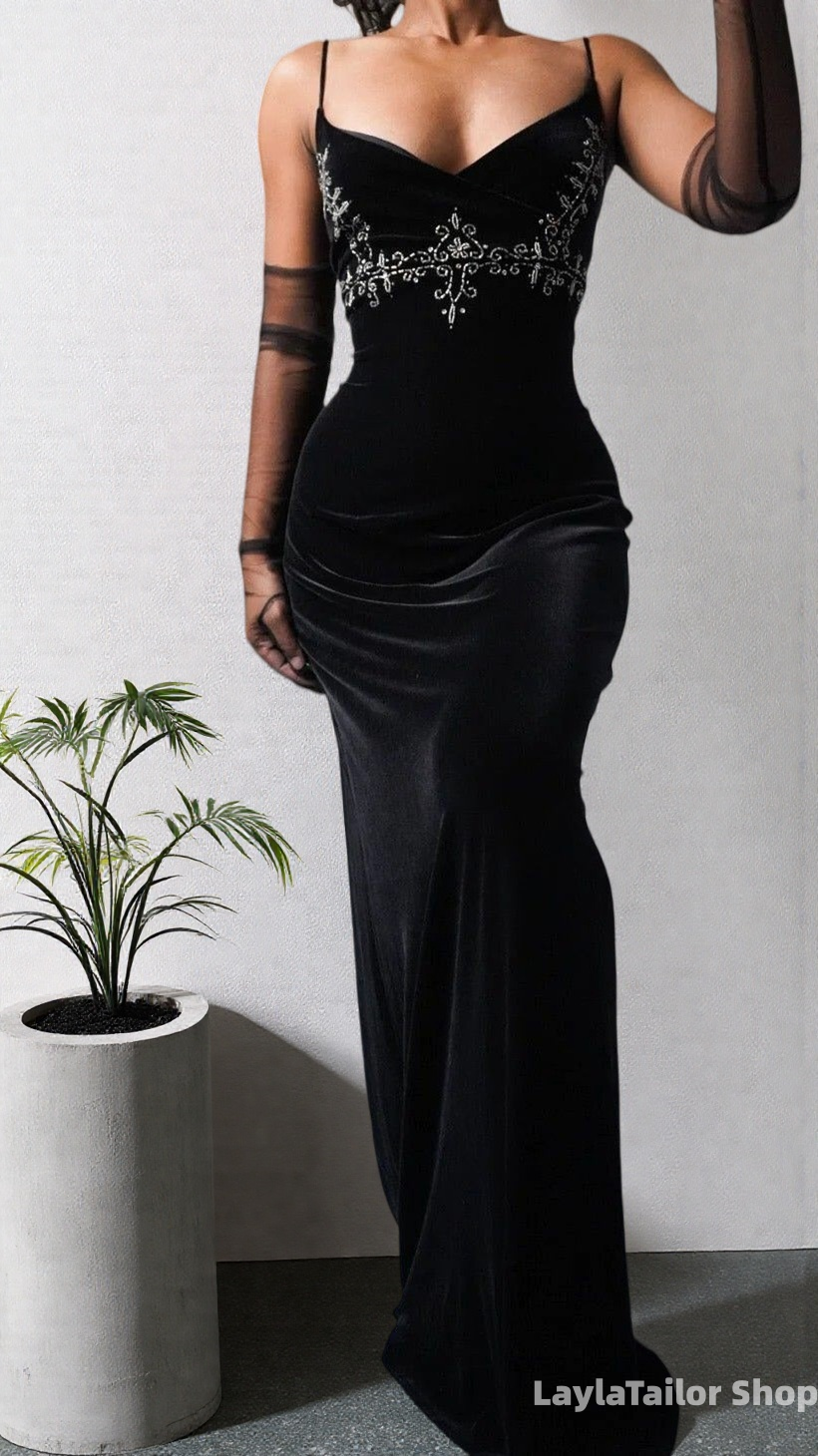 Elegant Black Mermaid Appliques Long Prom Homecoming Dress