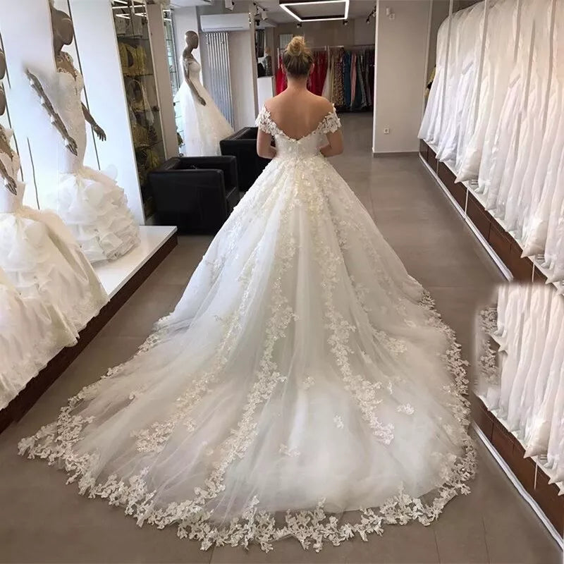 Elegant Off Shoulder Ball Wedding Dresses Lace Appliques Backless Bridal Gowns