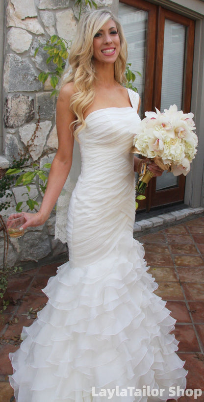 Elegant Bohemia Ivory One Shoulder Pleated Mermaid Ruffles Wedding Dresses LTP82662