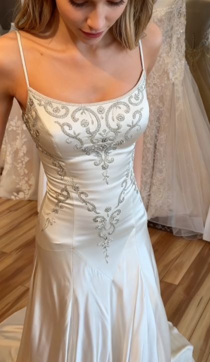 Exquisite Ivory Mermaid Long Wedding Dresses Appliques Satin Bridal Dress,LTP4101