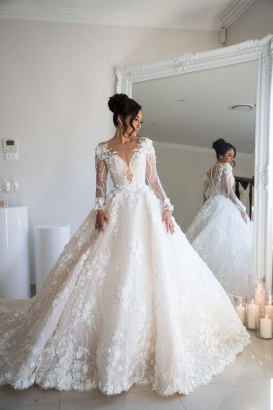 Gorgeous Long Sweetheart Tulle Lace A-line Wedding Dress with Sleeves