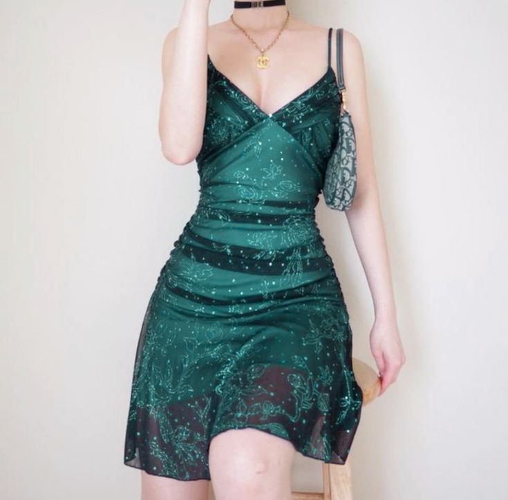 Green Lace Bodycon Homecoming Dresses V-neck Short Prom Dress,LTP3971