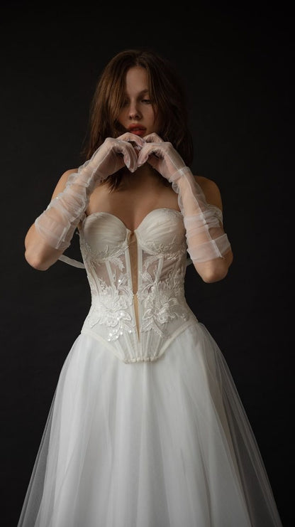 High Quality White Bridal Dresses Off The Shoulder Appliques Wedding Gown,LTP4161