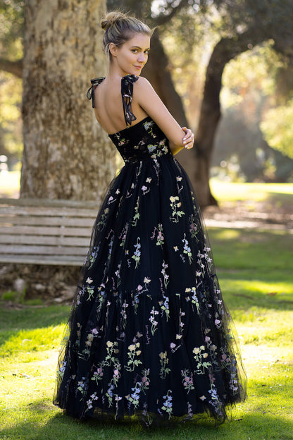 Charming Embroidery Floral Prom Dress Sweetheart Tulle Party Gown