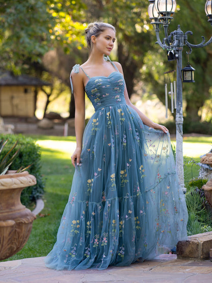 Charming Embroidery Floral Prom Dress Sweetheart Tulle Party Gown