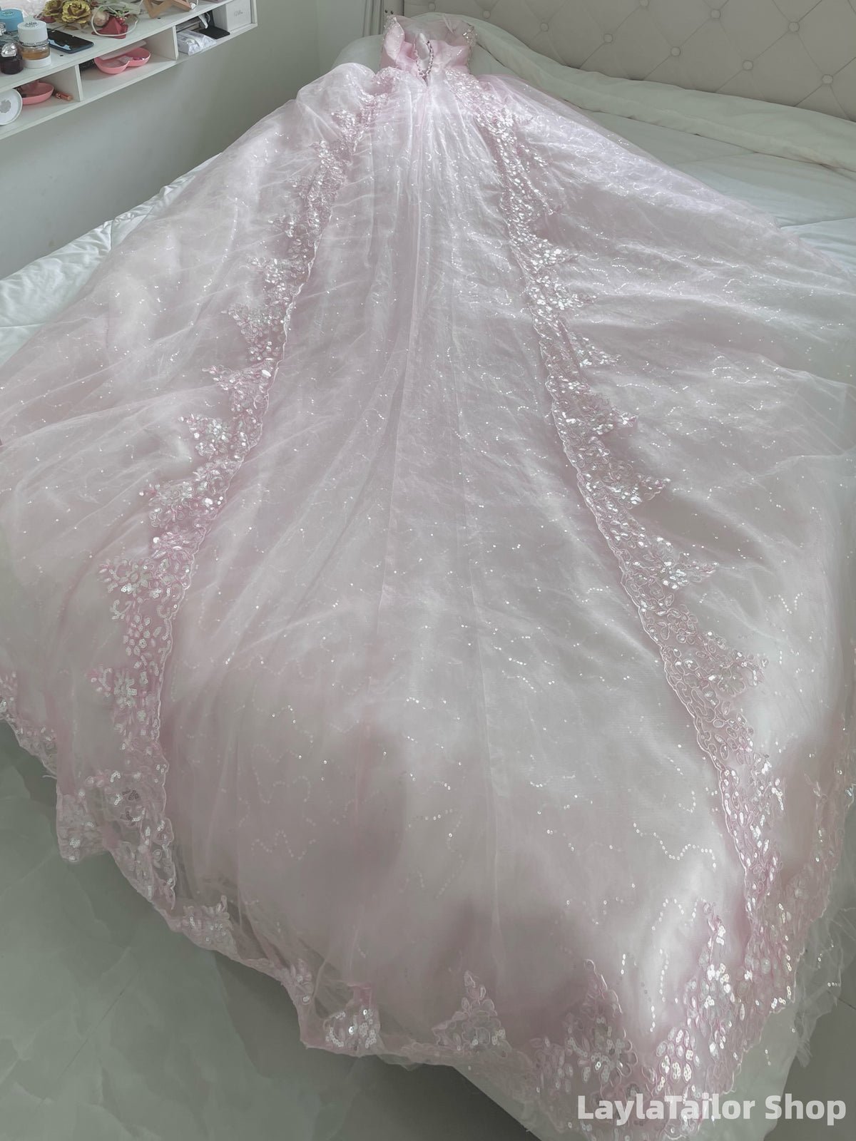 Luxury Pink Beaded Appliques Lace Tulle 17th Birthday Party Dresses LTP82695