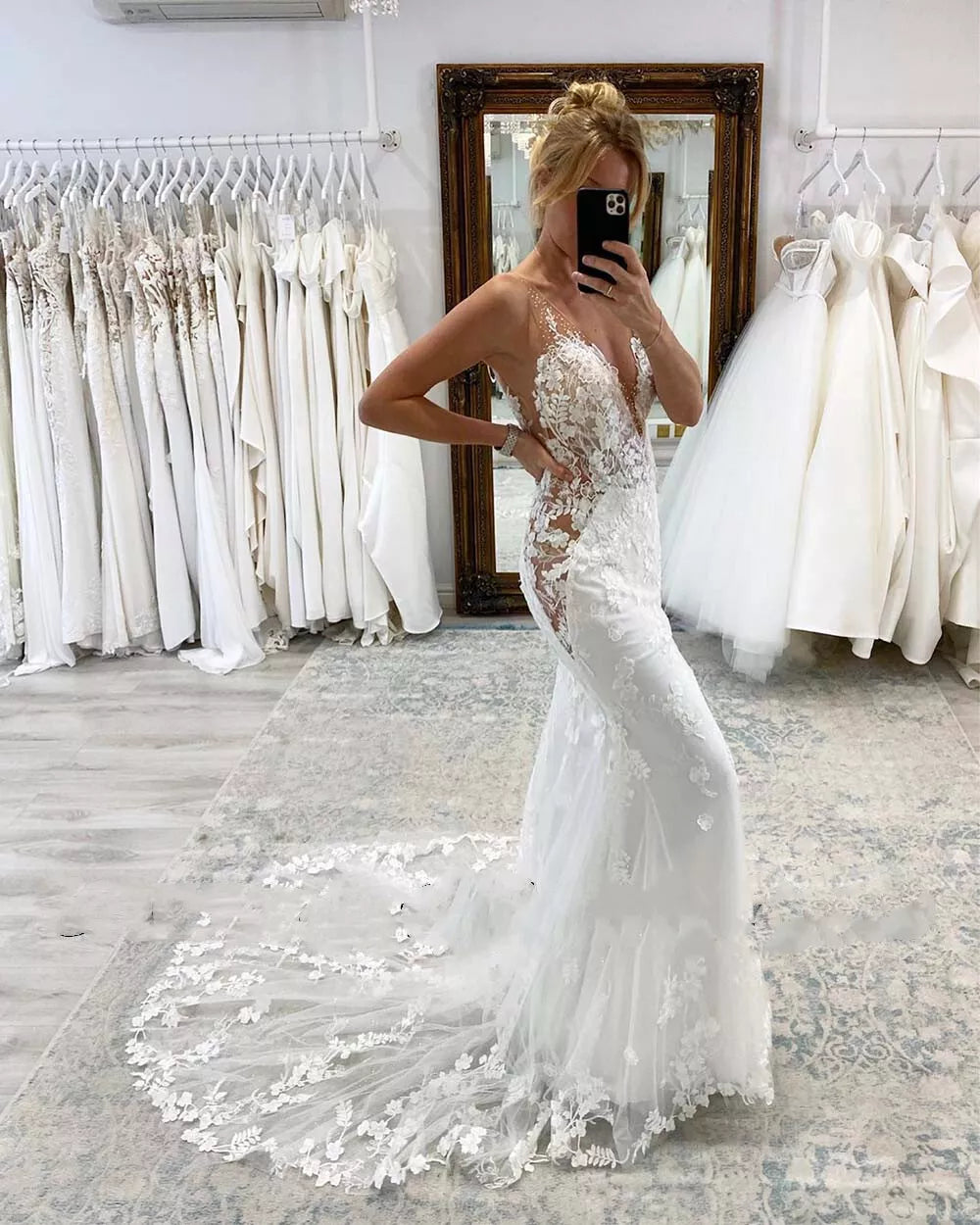 Luxury Wedding Dresses Mermaid Lace Appliques Deep V Neck Backless Bridal Gowns