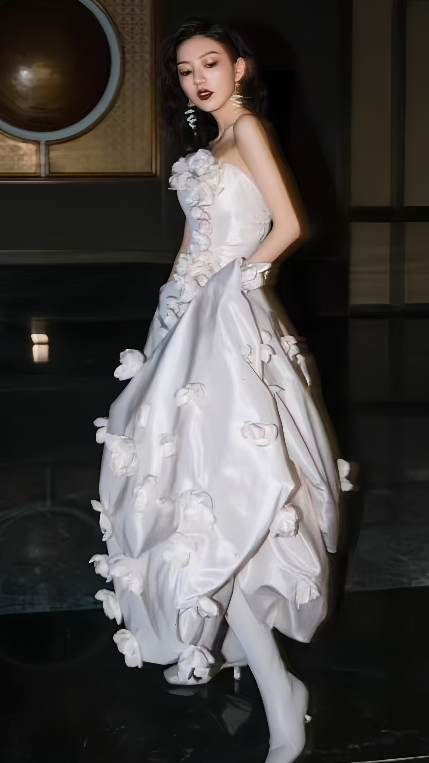 Modern White Strapless Wedding Dresses 3D Flowers Bridal Gown,LTP3923