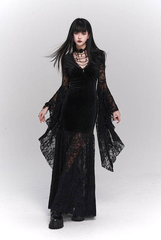 Black Gothic-style medieval long dress Halloween witch-themed outfit