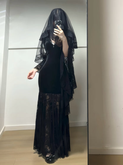 Halloween costume, witch cosplay outfit, sexy V-neck long dress, lace gothic style black dress, velvet prom dress