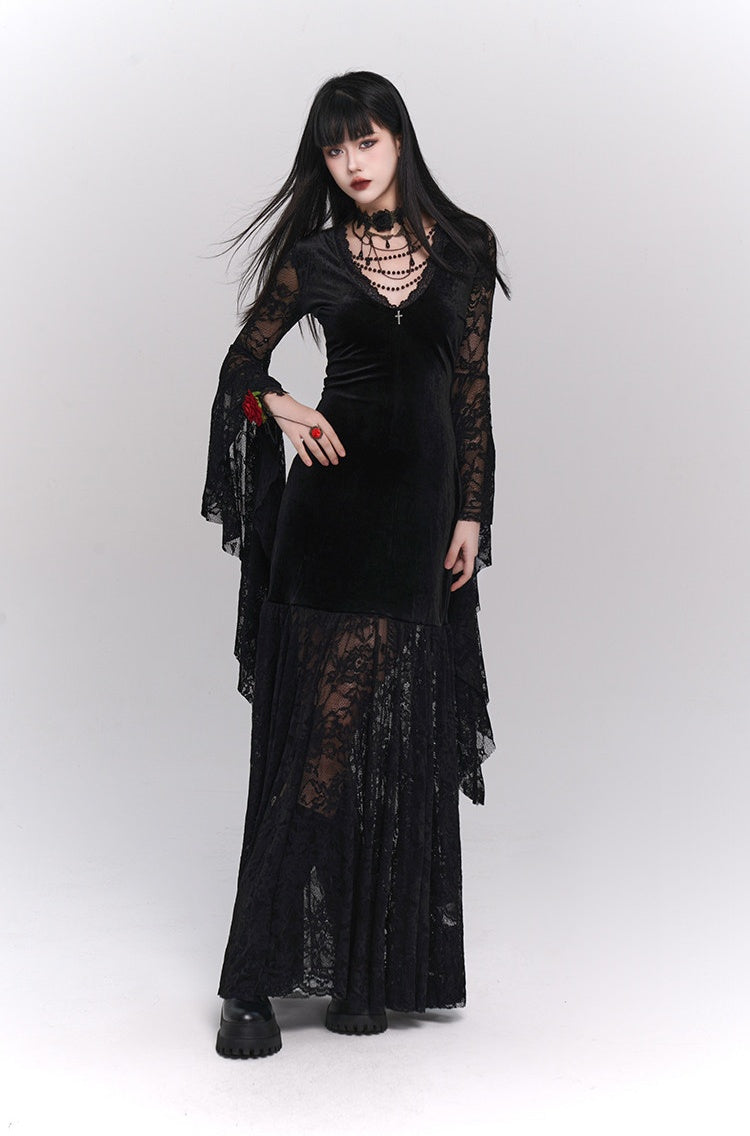 Black Gothic-style medieval long dress Halloween witch-themed outfit