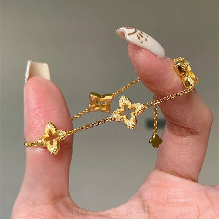Buchi four-leaf clover bracelet for women