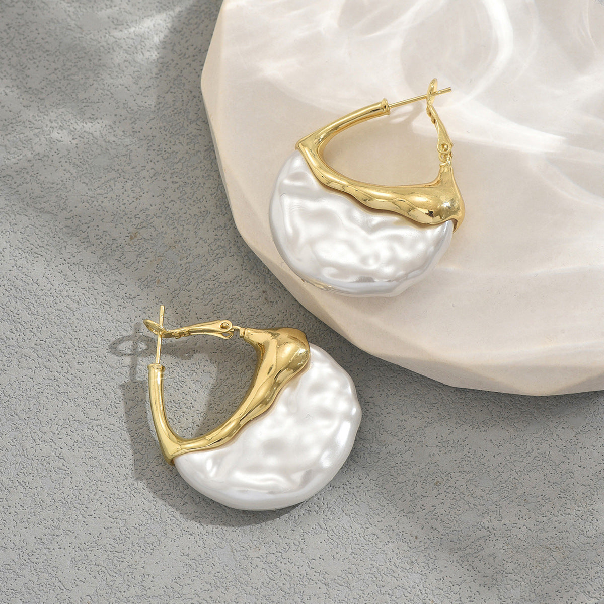 Pearl earrings are versatile, elegant, and sophisticated for women