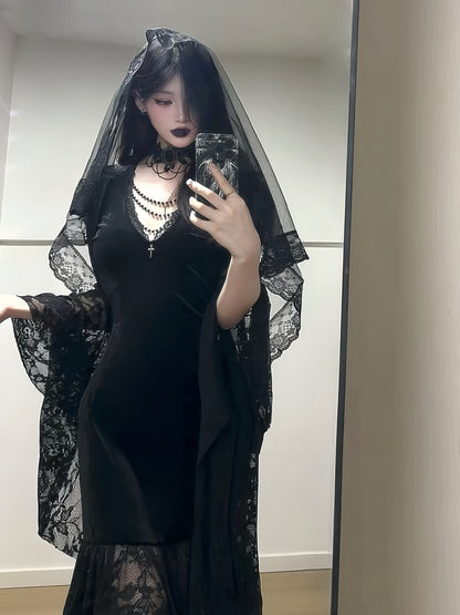 Halloween costume, witch cosplay outfit, sexy V-neck long dress, lace gothic style black dress, velvet prom dress