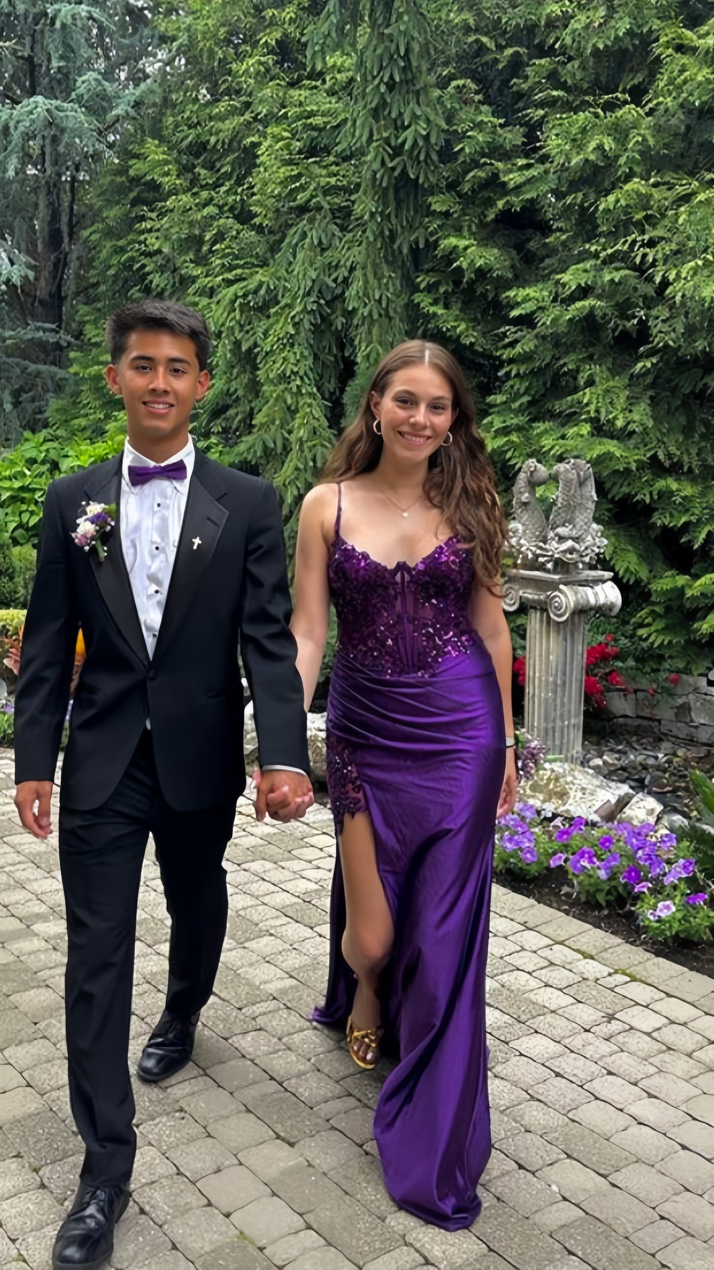 Purple V-Neck Mermaid Prom Dresses Appliques Lace Appliques Party Dress With Side Slit,LTP4427